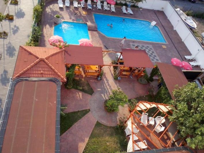 Alba Family Club Hotel Primorsko Eksteriør bilde