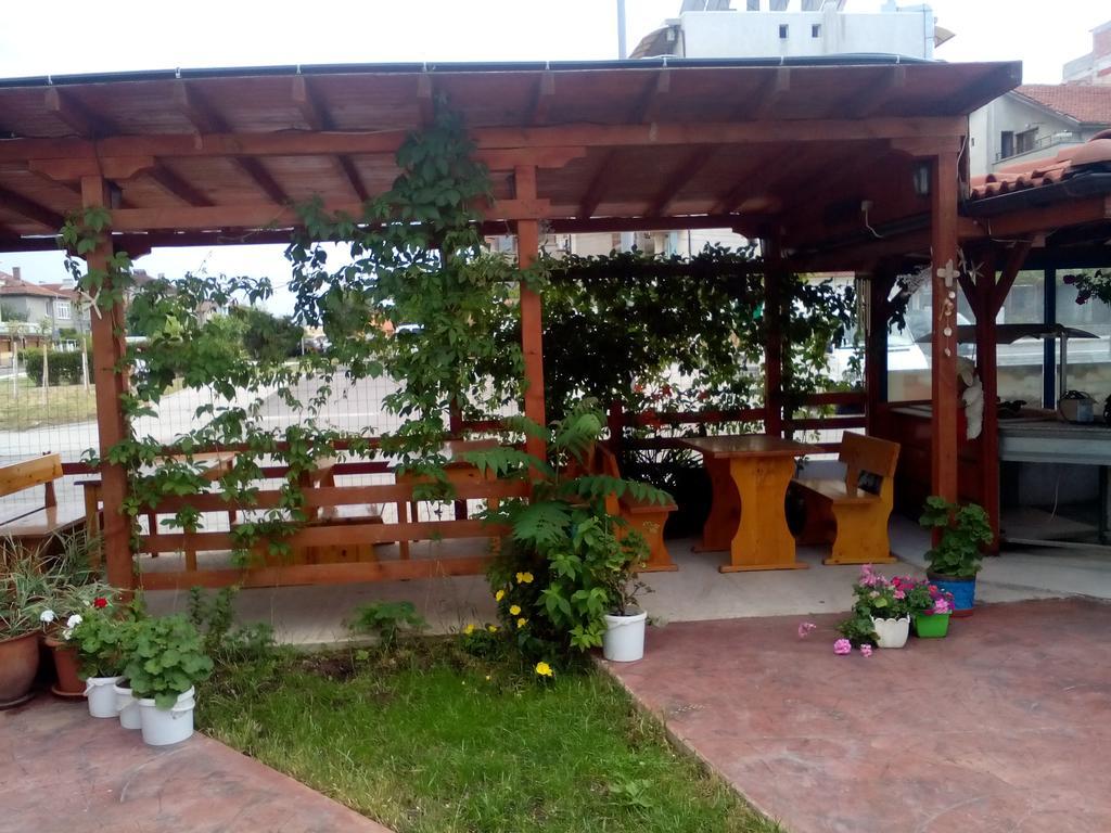 Alba Family Club Hotel Primorsko Eksteriør bilde