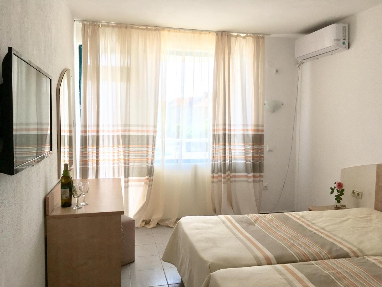 Alba Family Club Hotel Primorsko Eksteriør bilde